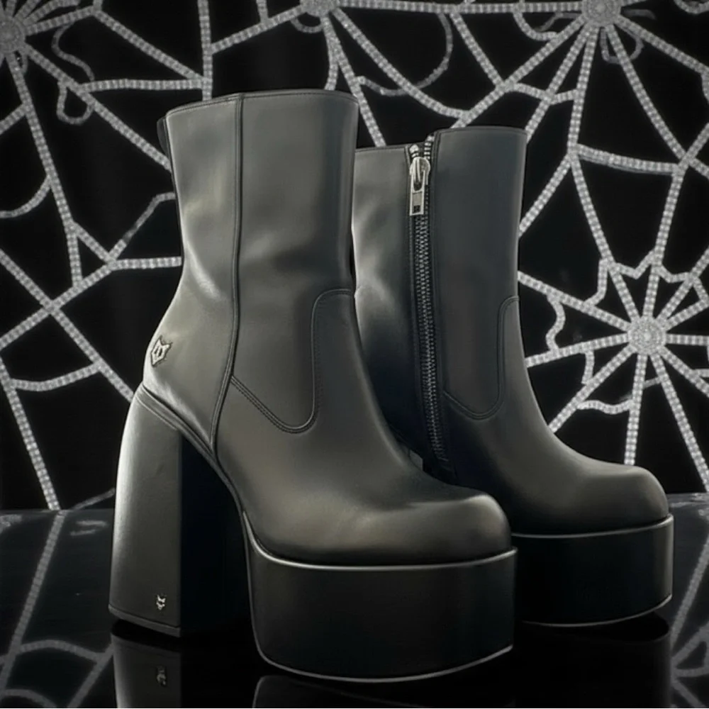Naked Wolfe Jailbreaker Chunky AF Black Platform Ankle Boots size 9 - Picture 1 of 11